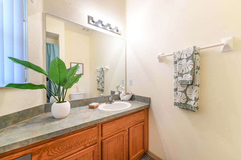 Family bathroom #2 Family bathroom #2