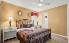 King bedroom #3 with Jack 'n Jill bath King bedroom #3 with Jack 'n Jill bath