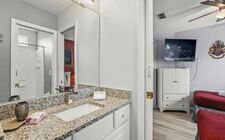 Jack 'n Jill bathroom for bedrooms 6 and 7 Jack 'n Jill bathroom for bedrooms 6 and 7
