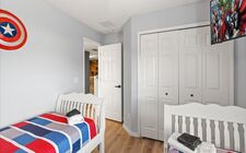 Bedroom #6 with two twin beds