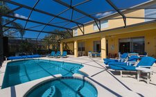 Luxurious raised spa and pool