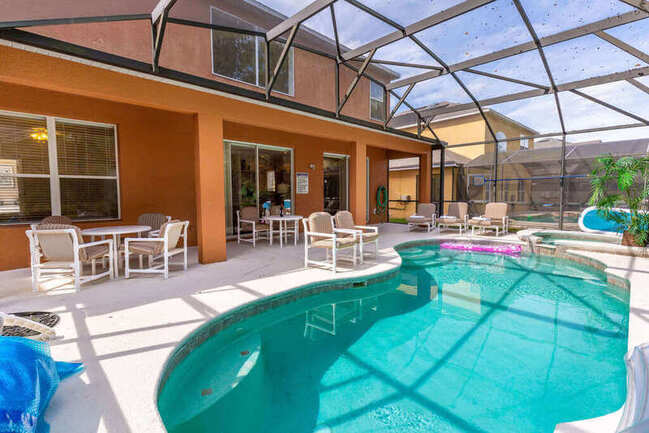 7-Bedroom High-End Vacation Villa with Private Pool