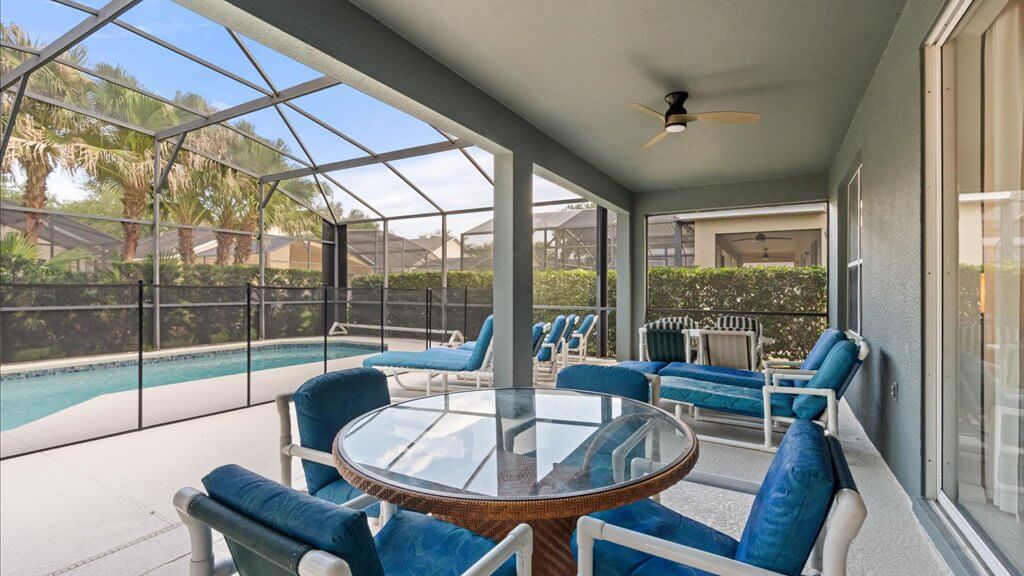 Sun all day long - South Facing Pool!