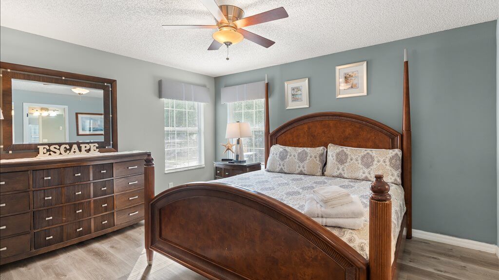 King master suite #2 with a large walk-in closet and a 50" 4K-UHD ROKU SMART TV