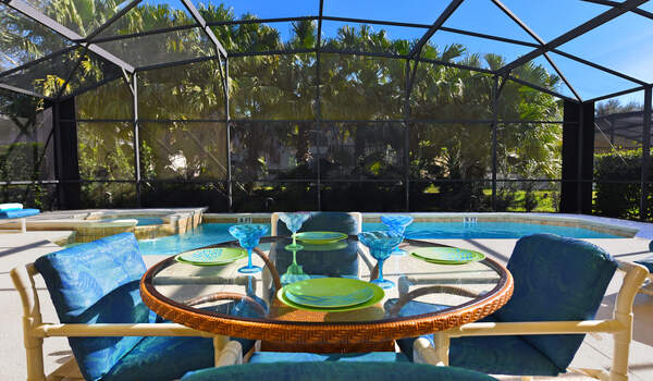 South-facing pool/spa means you get the best of the sun!